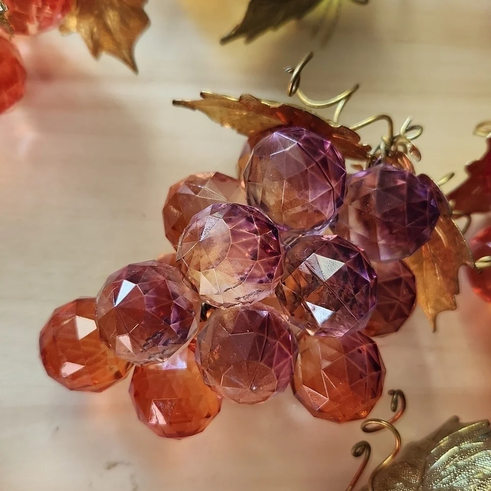 Lot of 7 Vintage MCM Acrylic Lucite Faceted Colored Grape Clusters with leafes